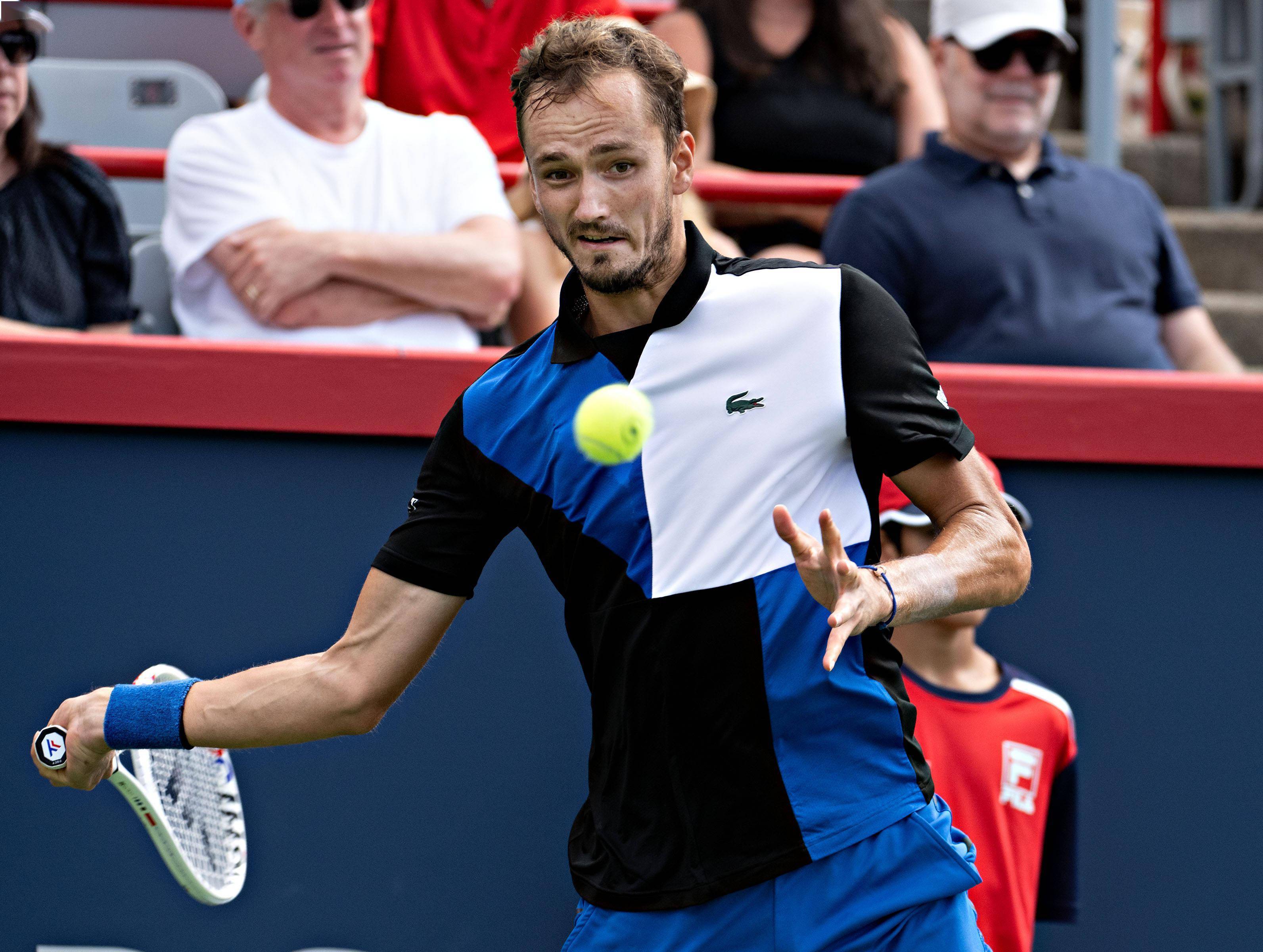 西班牙网球队绝地反击德国网球队,克耶高斯惊艳世界 西班牙网球队绝地反击德国网球队,克耶高斯惊艳世界