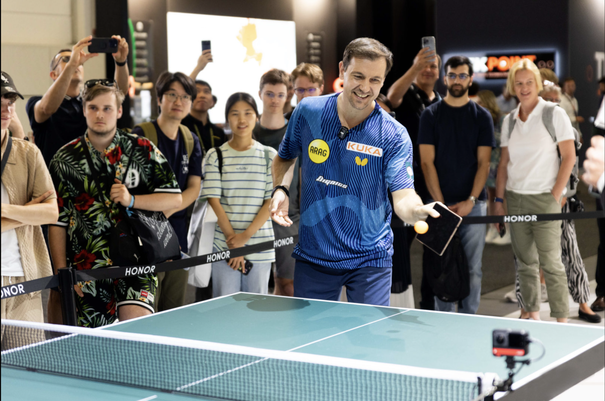 日本乒乓球队险胜德国乒乓球队,波尔送出助攻 日本乒乓球队险胜德国乒乓球队,波尔送出助攻