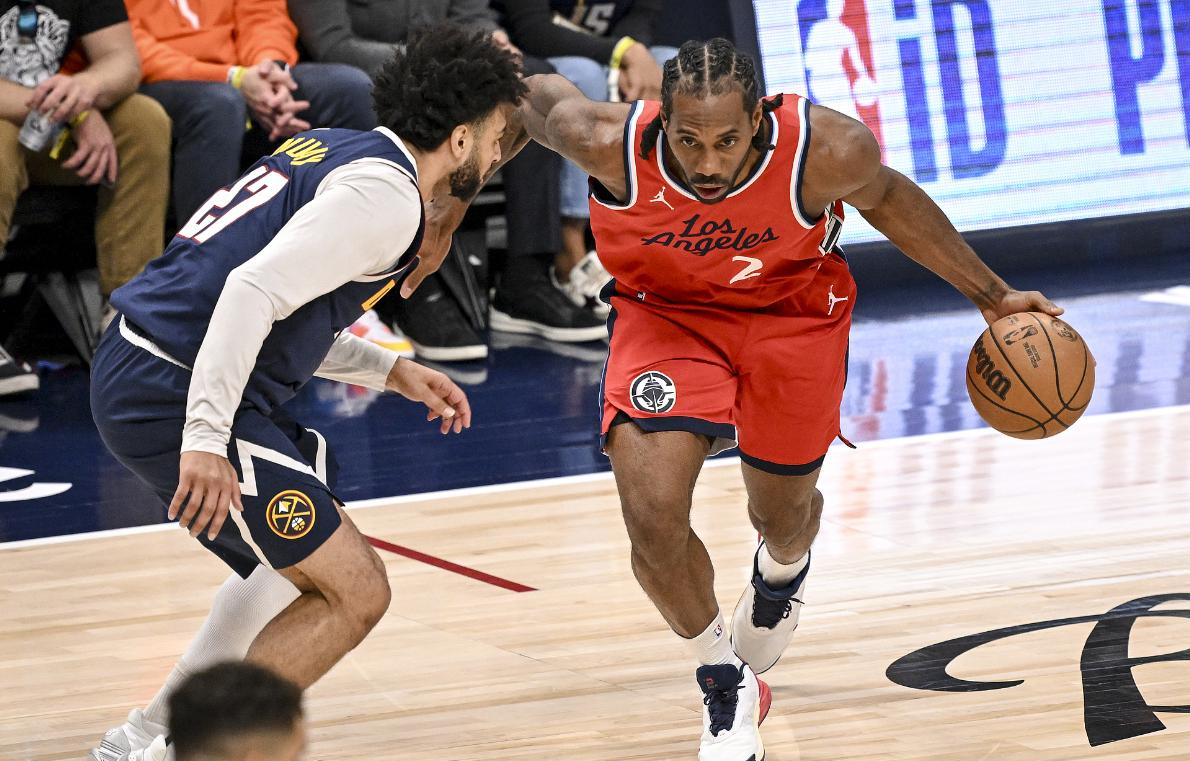 火箭力克太阳,伦纳德统治全场 火箭力克太阳,伦纳德统治全场