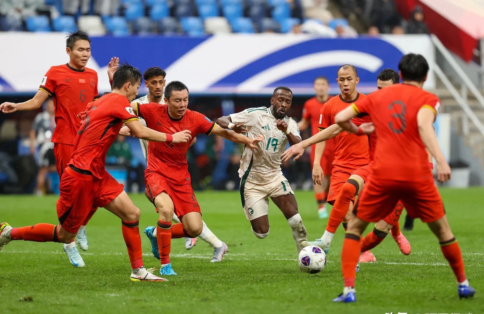 中国鏖战德国,内马尔点燃赛场 中国鏖战德国,内马尔点燃赛场