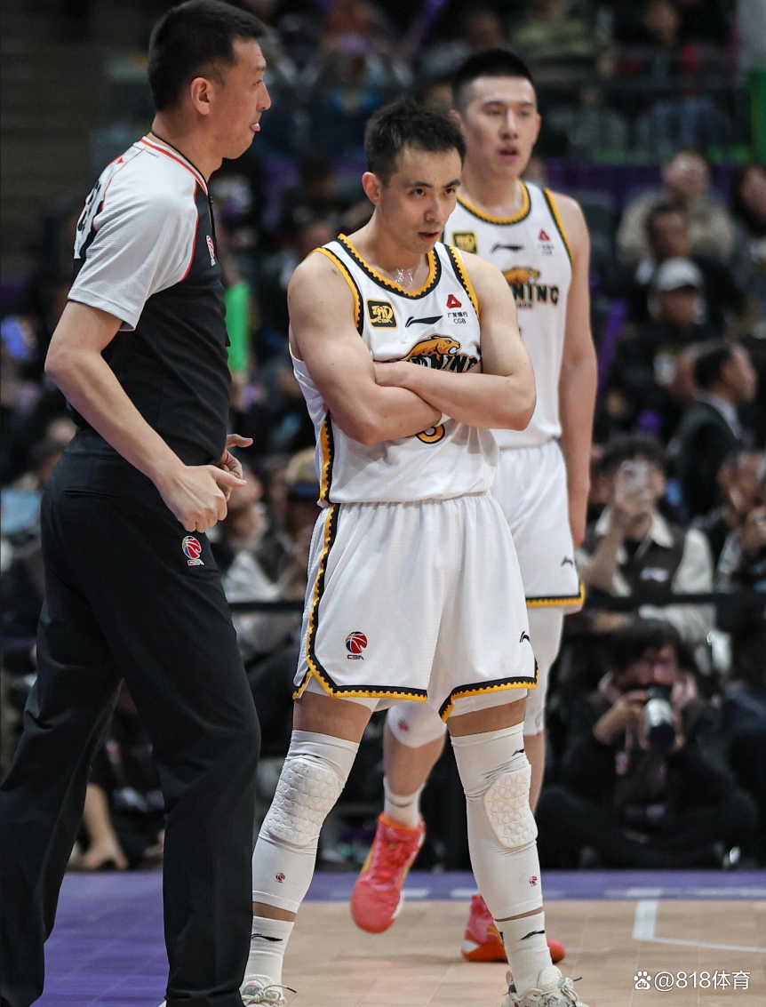 广东队横扫青岛队，赵继伟点燃赛场