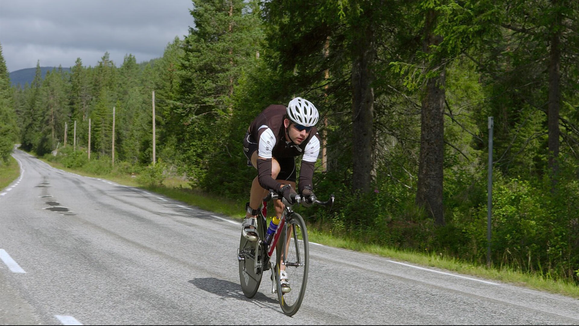 新疆队收割掘金，伦纳德成为关键先生
