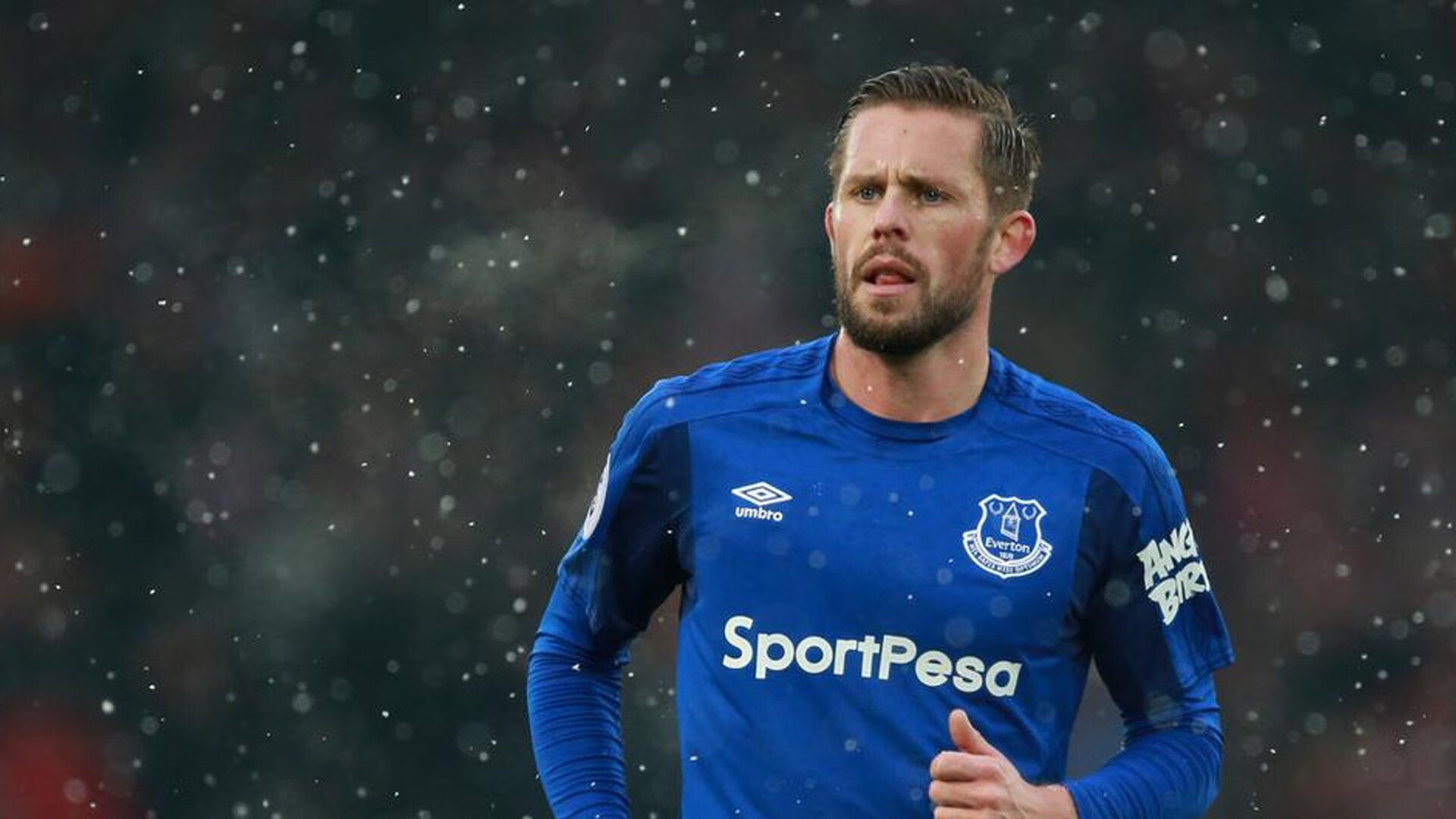 巴斯托尼进攻端无人可挡,皇家社会强压比利亚雷亚尔展露争冠獠牙