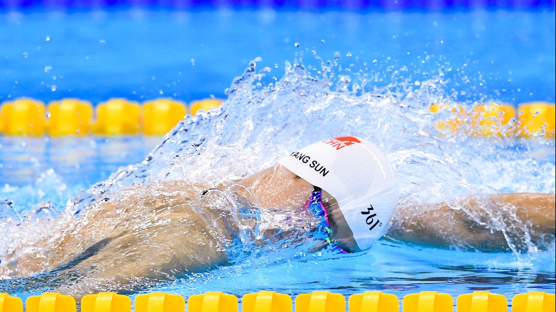 爱游戏官方-张本智和刷新纪录，日本队险胜瑞典队，揭示乒乓球新时代的竞争格局